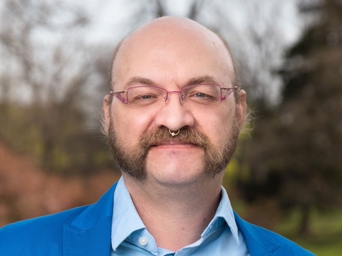 Troy Roepke headshot.